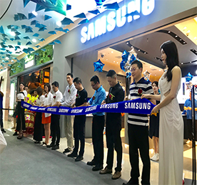 2019年6月30日江苏安博电竞手机连锁旗下吾悦三星授权体验店盛大开业。三星(中国)投资有限公司江苏分公司总经理周朝勃先生、销售Team长汤奕鸣先生，常州吾悦国际广场总经理周东先生、招商营运副总经理孙亚军女士，中国联通常州分公司副总经理徐步东先生，江苏安博电竞手机连锁有限公司总经理郑锦钰先生、江苏安博电竞集团总裁助理周文金先生、江苏安博电竞手机连锁有限公司总经理助理徐秀兰女士出席了本次庆典。