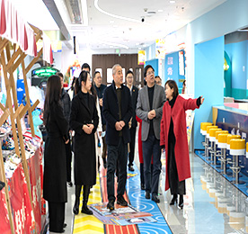 3月7日上午，常州市委第二专项督查组副组长彭代群一行到访武进人民商。苟讲槭泄┫苌绲匙樽叻玫餮谢疃。