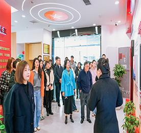 3月15日上午，常州市基层理论宣讲工作会议暨基层理论宣讲骨干培训班在湖塘镇人民政府召开。