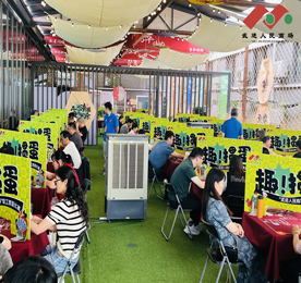 6月1日，经历一周的等待，我们迎来了首届“武进人民商场杯”职工掼蛋比赛的第二场。120名参赛选手到场签到并聚集在武进人民商场三楼青年露台，今天八强选手将会在这里诞生。
