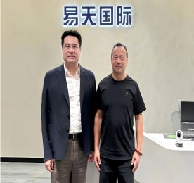 4月16日下午，天宁区区委书记、区长张凯奇一行莅临深圳安博电竞国际，针对公司跨境电商运营情况展开深入交流。安博电竞集团董事长？莆埃↘iwi）、安博电竞国际TikTok负责人Holiday热情接待了来访领导。