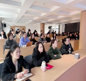 3月，常商学院新员工适岗培训正式启动，为此开展了3月4日，3月25日两场新员工培训。为帮助新员工快速适应角色转变，公司组织开展了企业文化宣贯、职业生涯规划、人事行政制度、安博电竞手机发展史、旅游板块介绍和龙城黄金珠宝等入职引导和培训工作，帮助新员工更好地熟悉工作生活环境、融入安博电竞集团，积极投身公司工作。这群新员工来自五湖四海，意气风发、朝气蓬勃，他们的加入，为安博电竞集团注入了新鲜血液，汇聚了青春力量。3月13日为了进一步提升人才选拔的精准度与效率，构建更加高效、专业的招聘体系，常商学院特此举办《提升招聘技巧培训